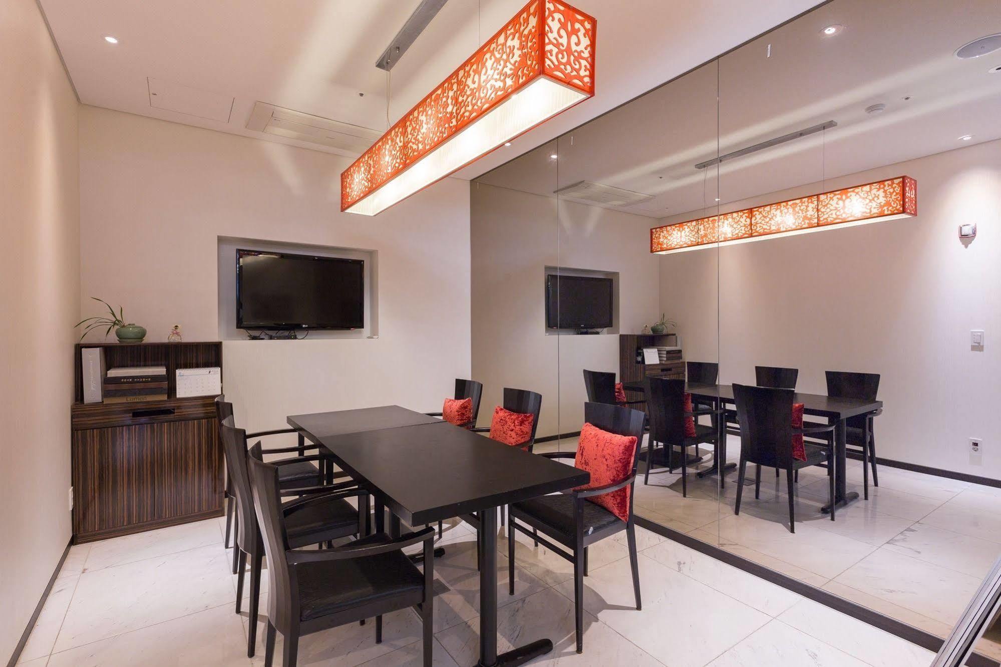 Charis Hotel Inchon Exteriör bild