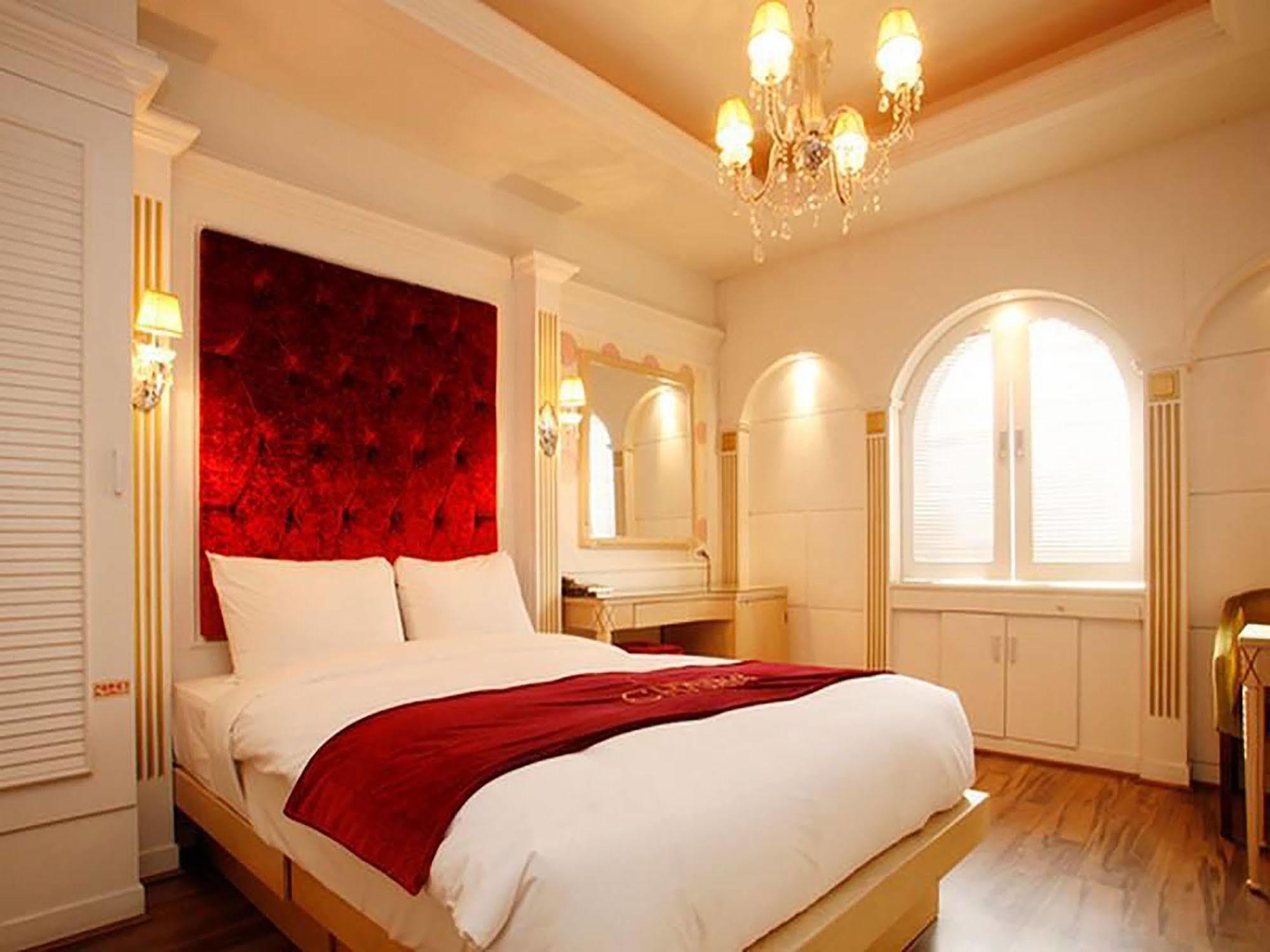 Charis Hotel Inchon Exteriör bild